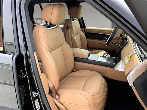 New 2026 Land Rover Range Rover SE image 11