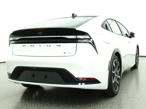 New 2026 Toyota Prius Plug-In Hybrid image 24