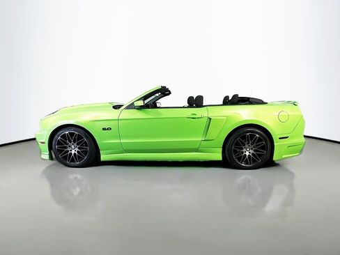 Used 2014 Ford Mustang GT RWD image 4