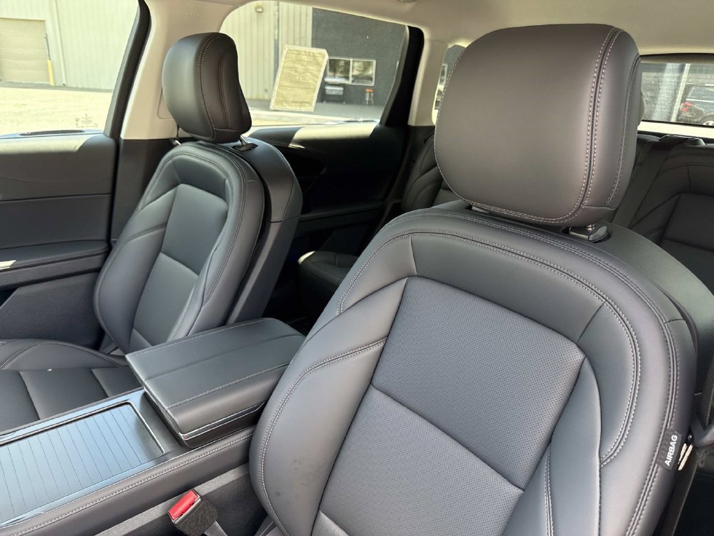 New 2026 Lincoln Nautilus Premier AWD/4WD image 21