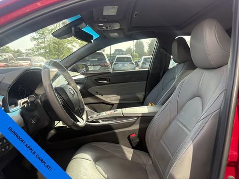 Used 2022 Toyota Avalon Limited w/ Advanced Safety Package FWD image 5