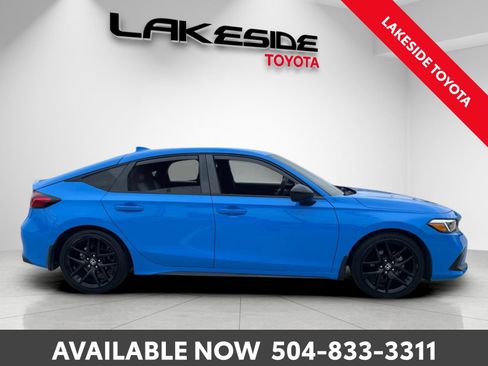 Used 2023 Honda Civic Sport image 7