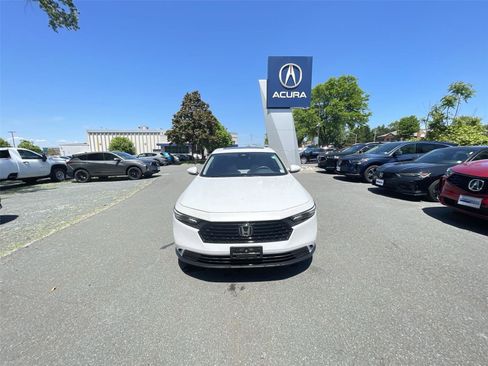 Used 2023 Honda Accord EX image 27