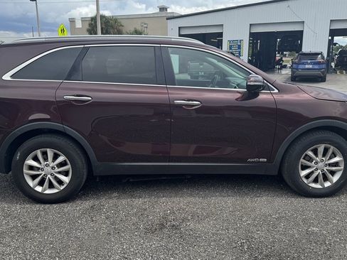 Used 2018 Kia Sorento LX AWD/4WD image 3