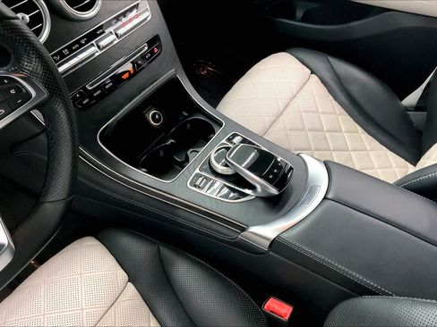 Used 2017 Mercedes-Benz GLC 300 image 26