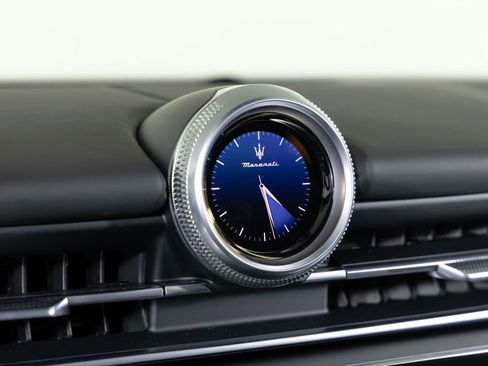 New 2025 Maserati Grecale Modena image 26