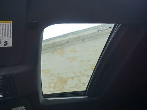 Used 2021 Chevrolet Silverado 1500 High Country image 25