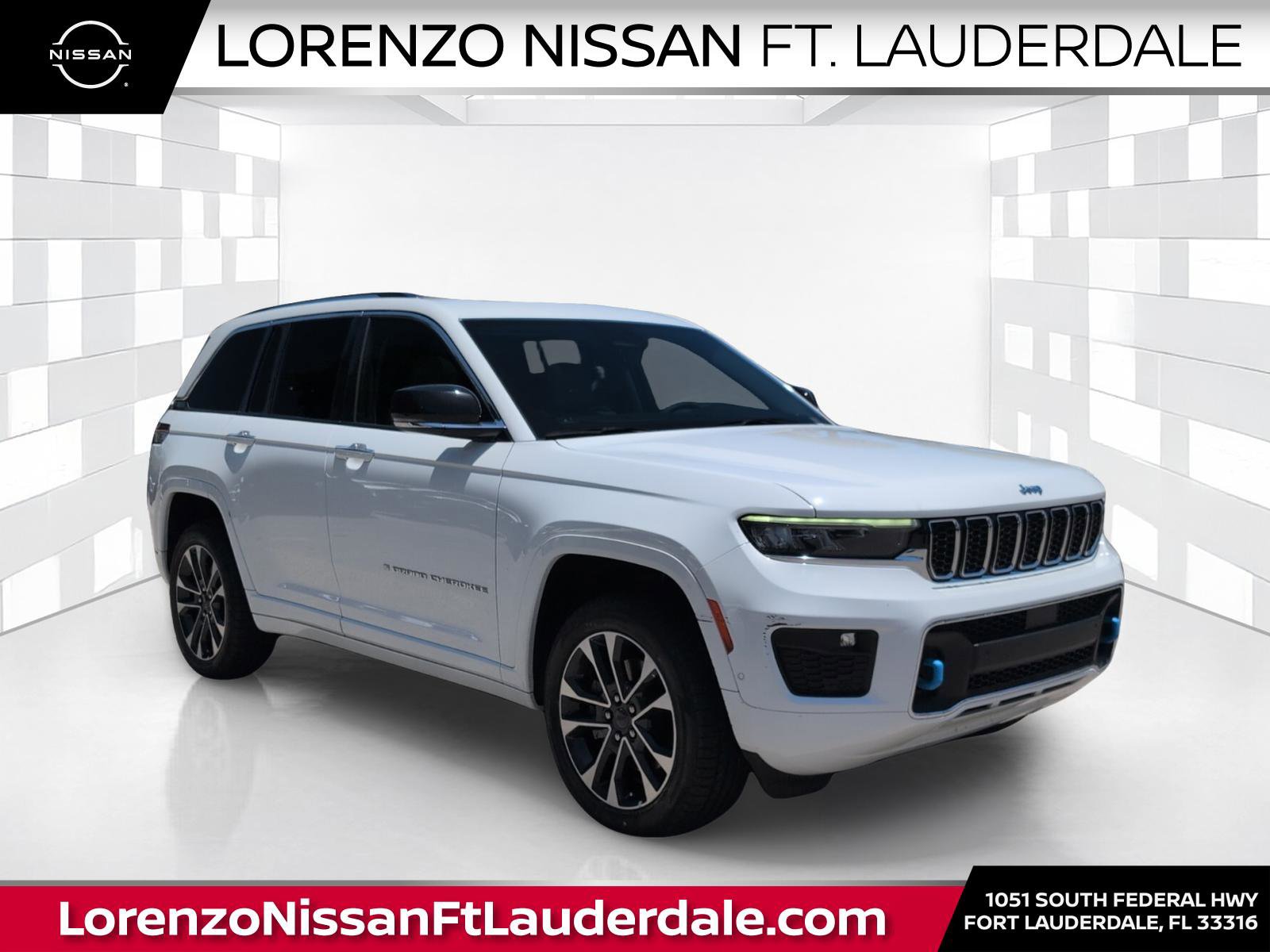 Used 2022 Jeep Grand Cherokee Overland AWD/4WD image 1