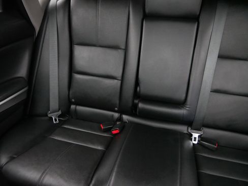 Used 2014 Honda Crosstour EX-L image 12