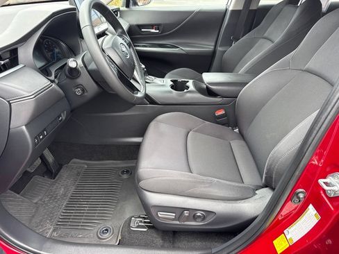 Certified 2024 Toyota Venza LE AWD/4WD image 20