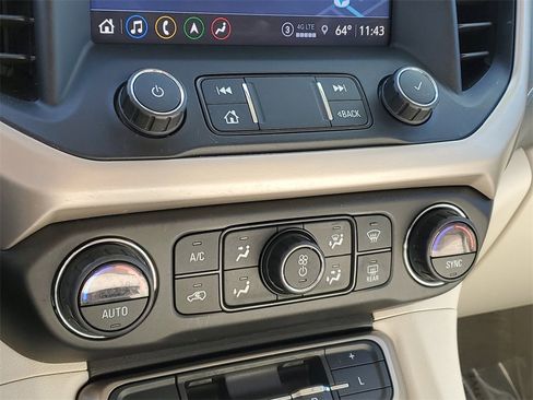 Used 2021 GMC Acadia Denali w/ Denali Ultimate Package image 25