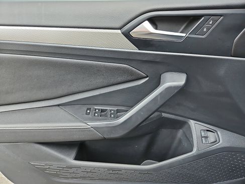 Used 2024 Volkswagen Jetta Sport image 12