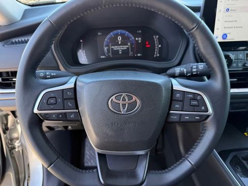 Used 2025 Toyota Grand Highlander FWD image 13