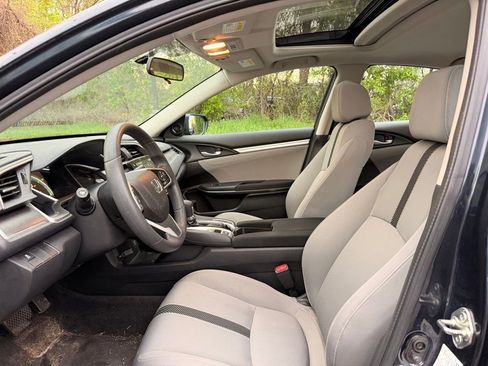 Used 2018 Honda Civic EX image 12