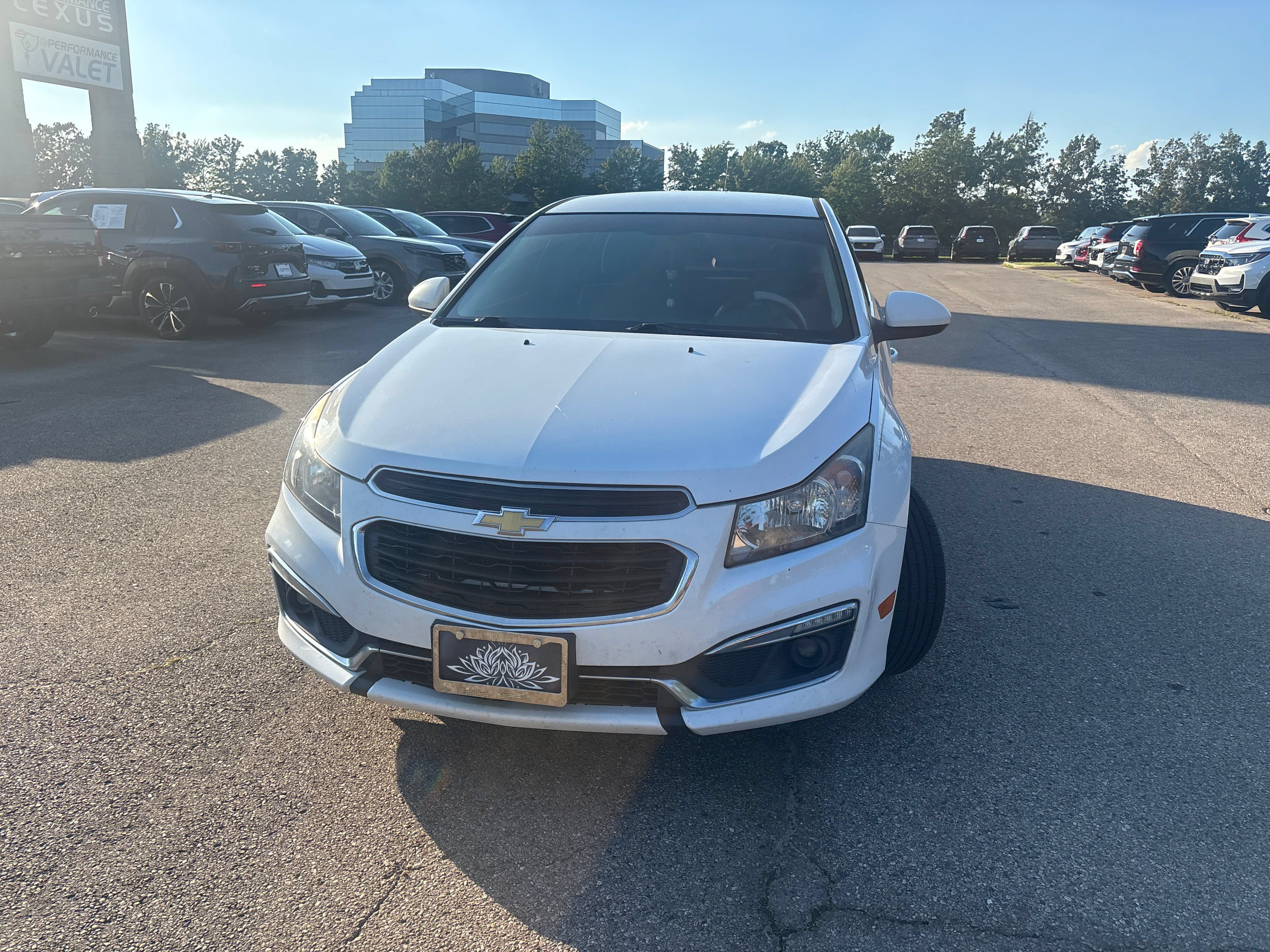 Used 2016 Chevrolet Cruze LT FWD image 11