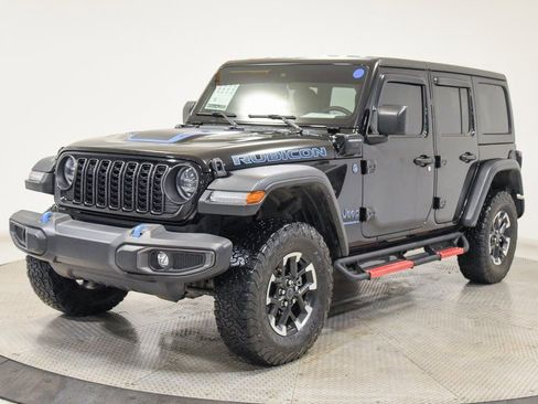 Used 2024 Jeep Wrangler Unlimited Rubicon 4xe AWD/4WD image 9