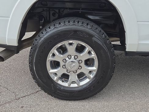 Used 2022 RAM 2500 Laramie AWD/4WD image 7