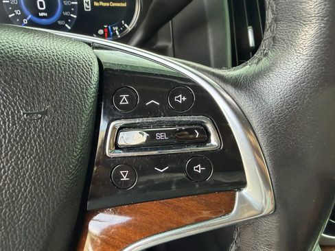Used 2019 Cadillac Escalade Luxury image 51