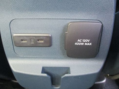 Used 2025 Ford Maverick XLT w/ XLT Luxury Package AWD/4WD image 22