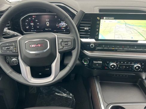 New 2026 GMC Sierra 3500 SLT w/ SLT Convenience Package image 11