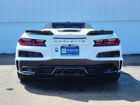 Used 2024 Chevrolet Corvette Z06 RWD image 4