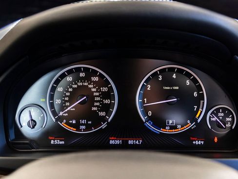 Used 2015 BMW X5 xDrive50i image 10