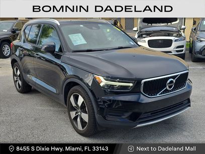 Used 2019 Volvo XC40 T5 Momentum