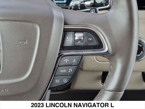 Used 2023 Lincoln Navigator L Reserve AWD/4WD image 15