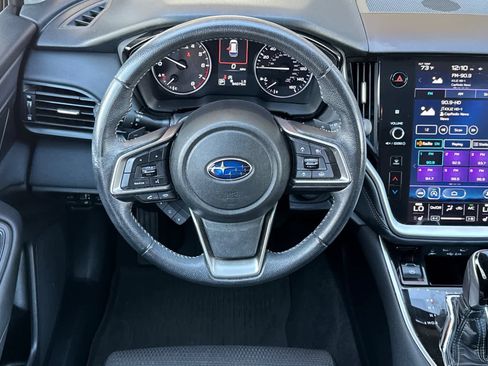 Used 2022 Subaru Outback Premium image 15