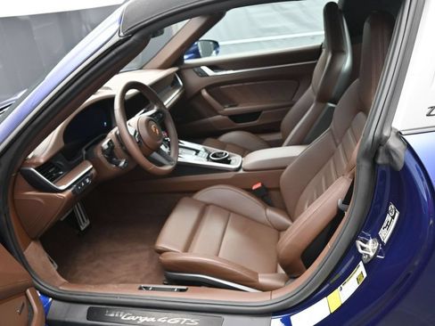 Certified 2025 Porsche 911 Targa 4 GTS AWD/4WD image 7