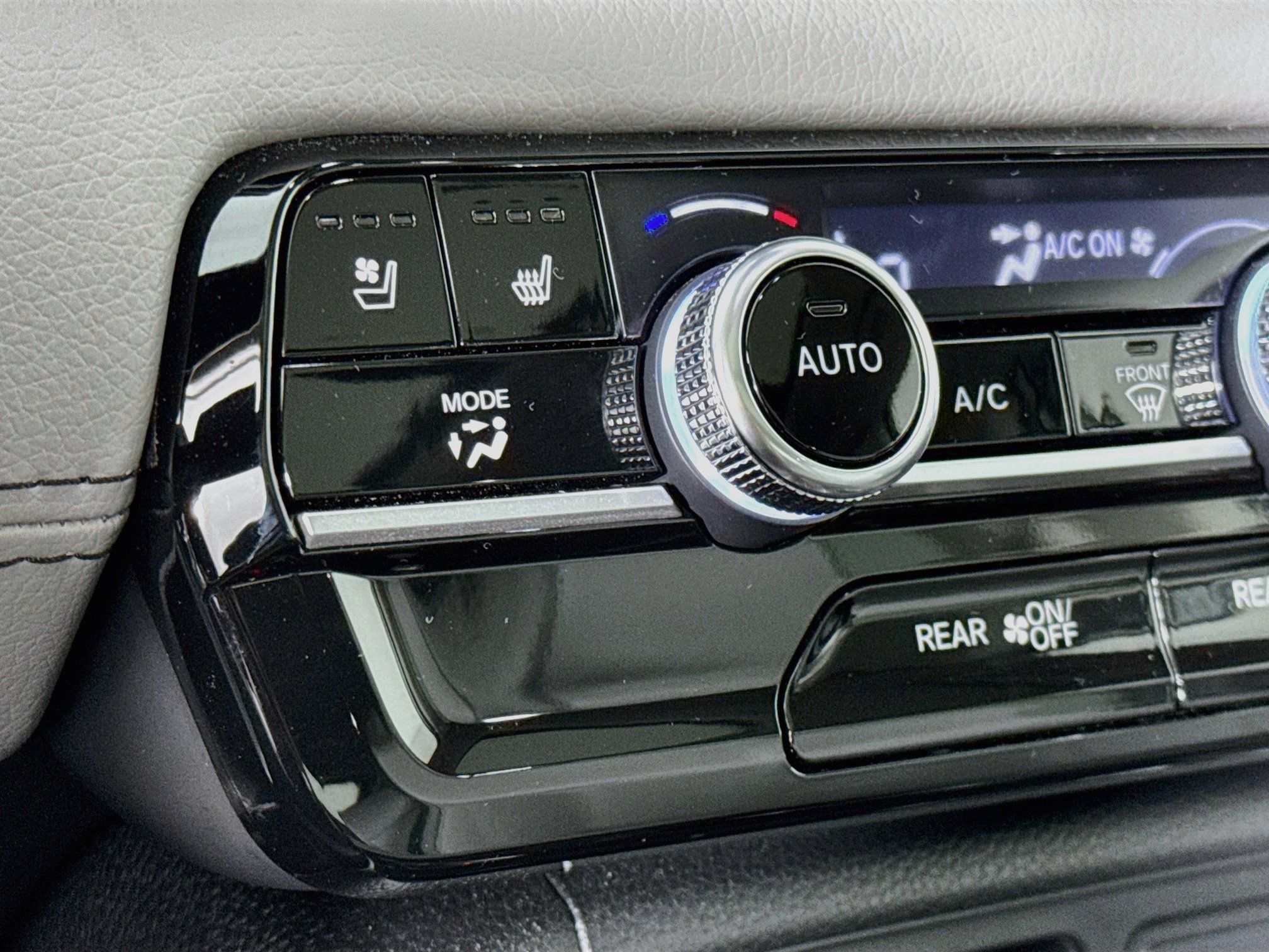 Certified 2024 Honda Pilot Elite image 21
