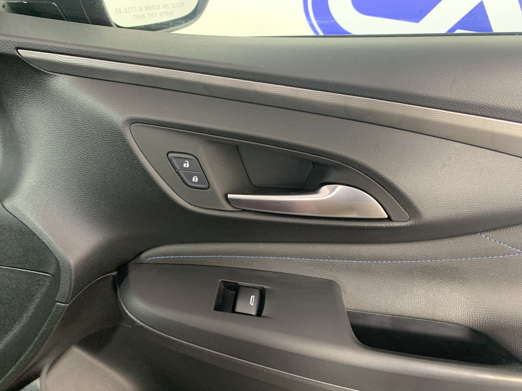 Used 2024 Buick Envista Sport Touring w/ Convenience I Package FWD image 39