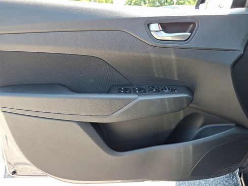 Used 2020 Hyundai Accent SEL FWD image 12