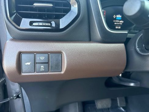 Used 2025 Honda Pilot Elite image 19