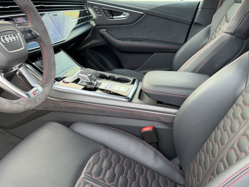 Used 2024 Audi RS Q8 image 4