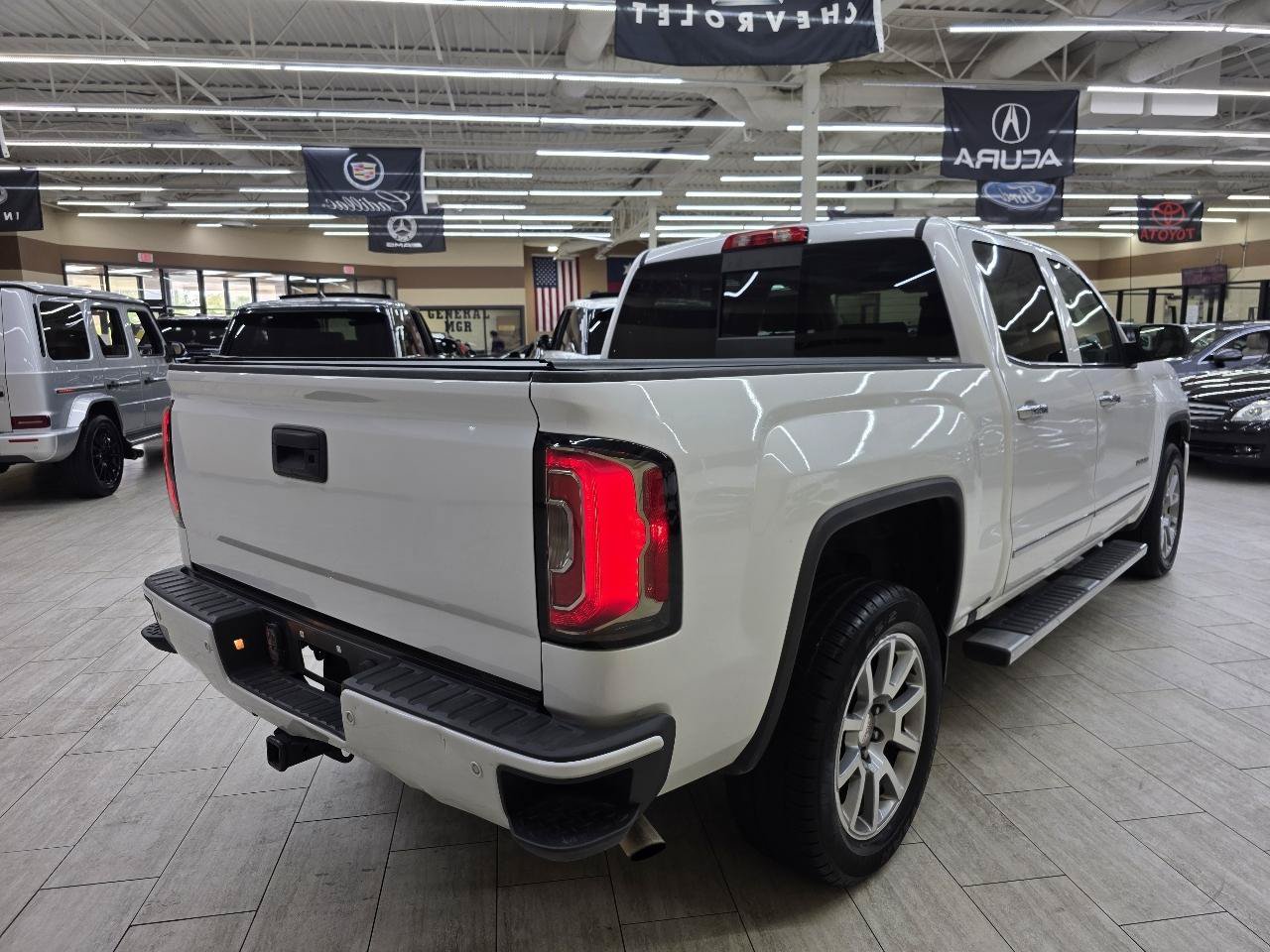 Used 2017 GMC Sierra 1500 Denali AWD/4WD image 6