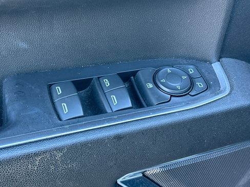 Used 2024 GMC Sierra 1500 Elevation image 12