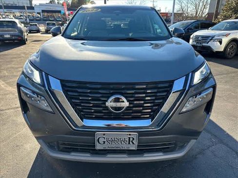 Used 2022 Nissan Rogue SV image 8