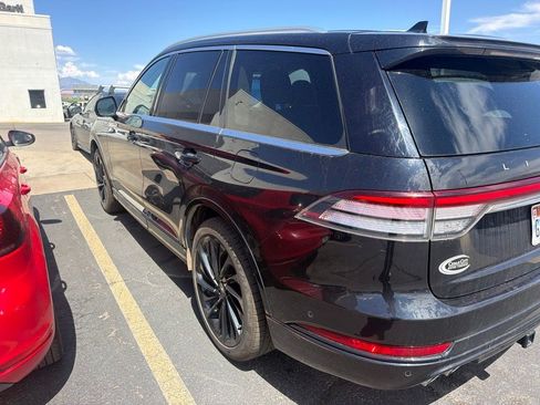 Used 2021 Lincoln Aviator Reserve w/ Equipment Group 208A AWD/4WD image 2