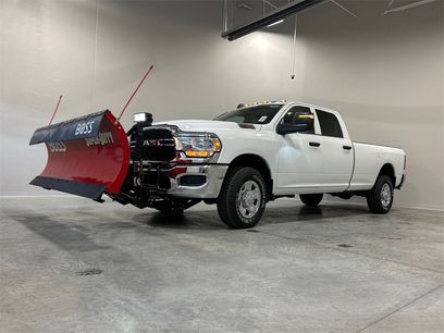 New 2024 RAM 2500 Tradesman w/ Chrome Appearance Group