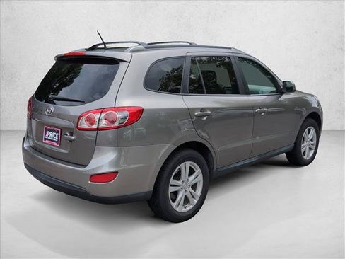 Used 2012 Hyundai Santa Fe SE FWD image 5