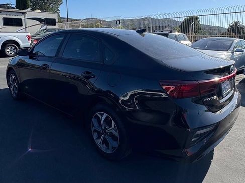 Used 2019 Kia Forte LXS FWD image 9