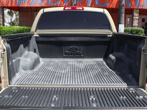 Used 2017 Toyota Tundra SR5 w/ SR5 Upgrade Package RWD image 8