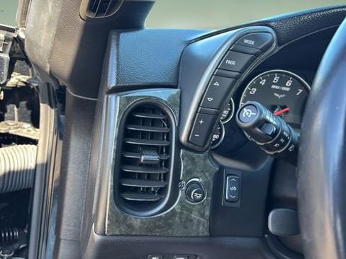 Used 2007 Chevrolet Corvette Convertible w/ Preferred Equipment Group image 20
