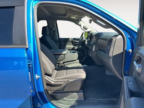 Used 2022 Chevrolet Silverado 1500 Custom Trail Boss w/ LPO, Dark Essentials Package AWD/4WD image 15