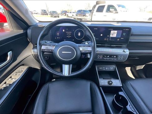 Used 2024 Hyundai Kona Limited FWD image 5