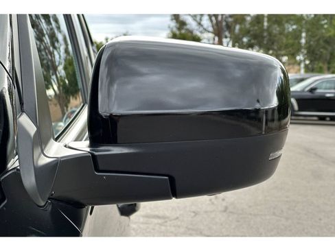 Used 2025 Honda Pilot TrailSport image 12