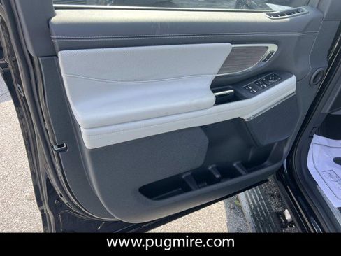 New 2026 Ford Expedition Max Platinum w/ Platinum Ultimate Package AWD/4WD image 10