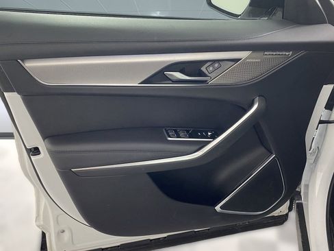 New 2023 Jaguar F-PACE S image 10