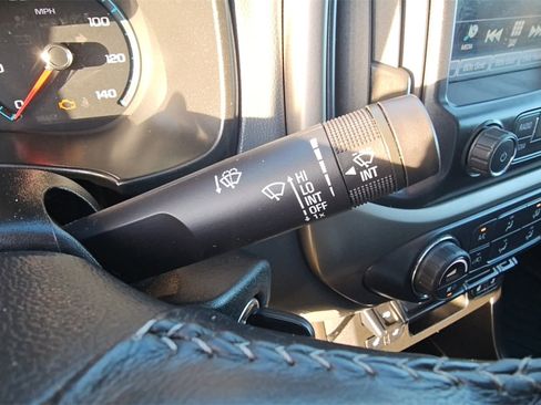 Used 2018 Chevrolet Colorado Z71 w/ Centennial Edition image 14